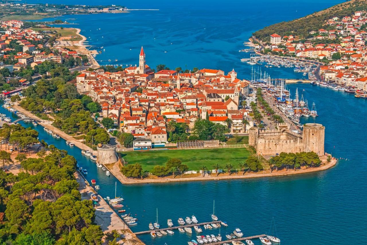 Smuketa In Trogir Haus Fuer 4 Personen Villa Eksteriør billede